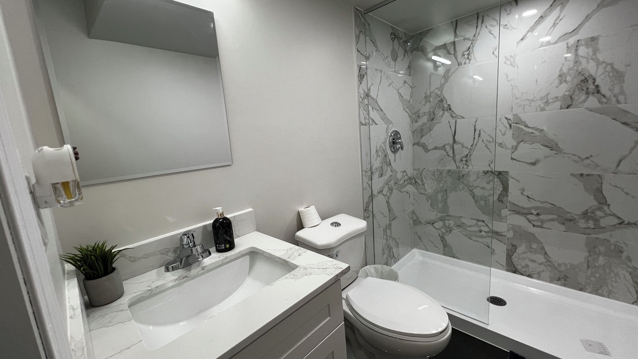 Photo of Bathroom in Halton Regional Municipality