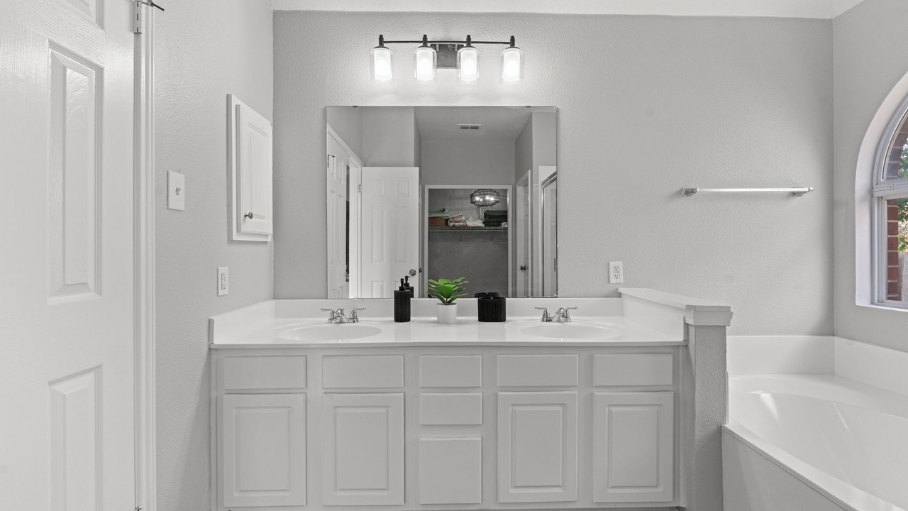 Photo of Bathroom in Stone Oak