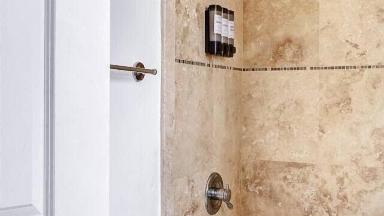 Photo of Bathroom in Forest Crest