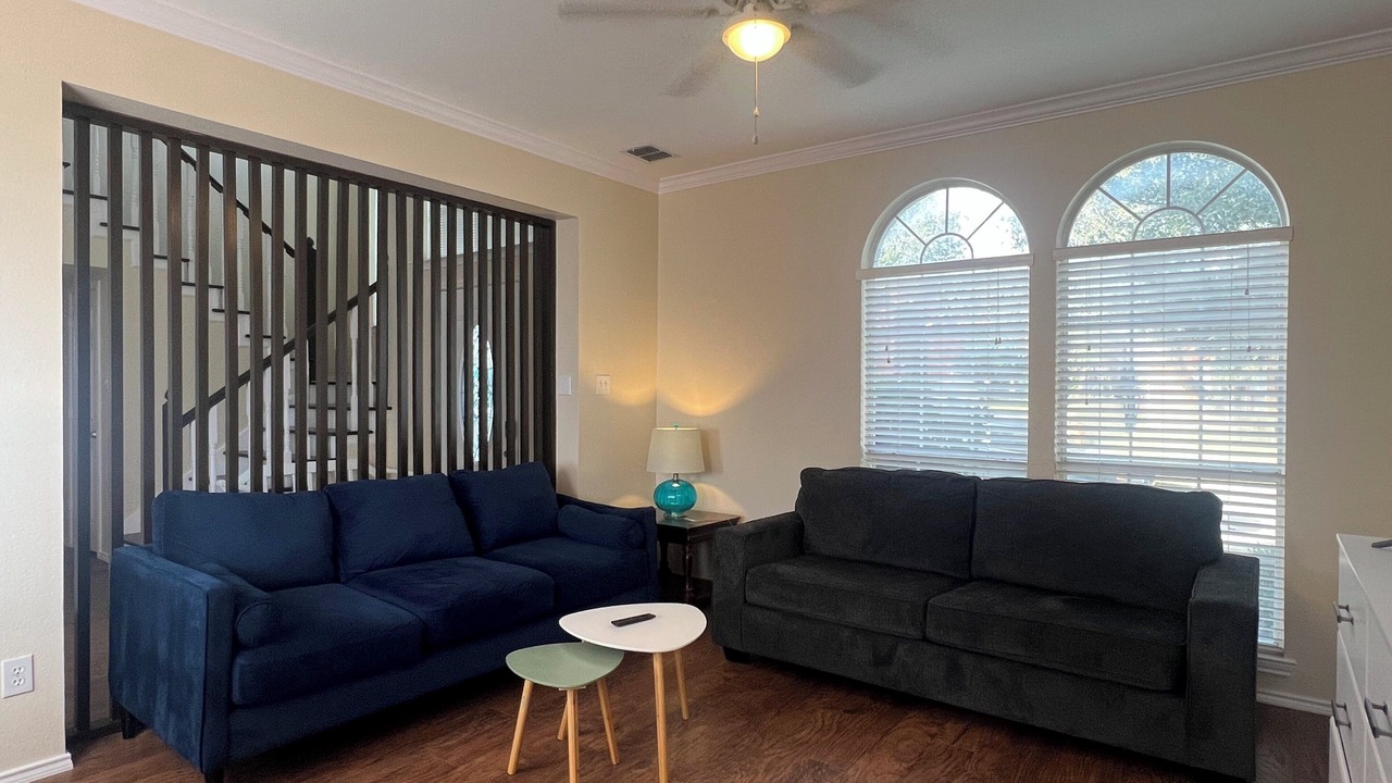 Photo of Livingroom in North Central Carrollton