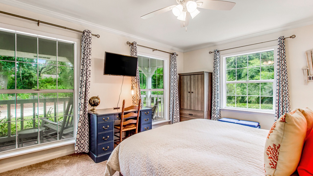 Photo of Bedroom in Saint Simons Island