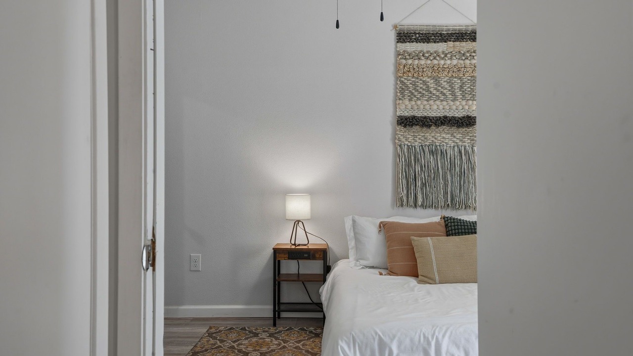 Photo of Bedroom in Vance Jackson