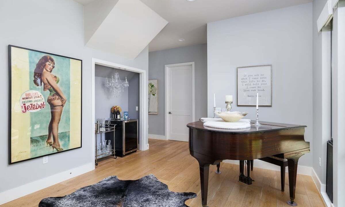 Photo of Bedroom in Barton Hills