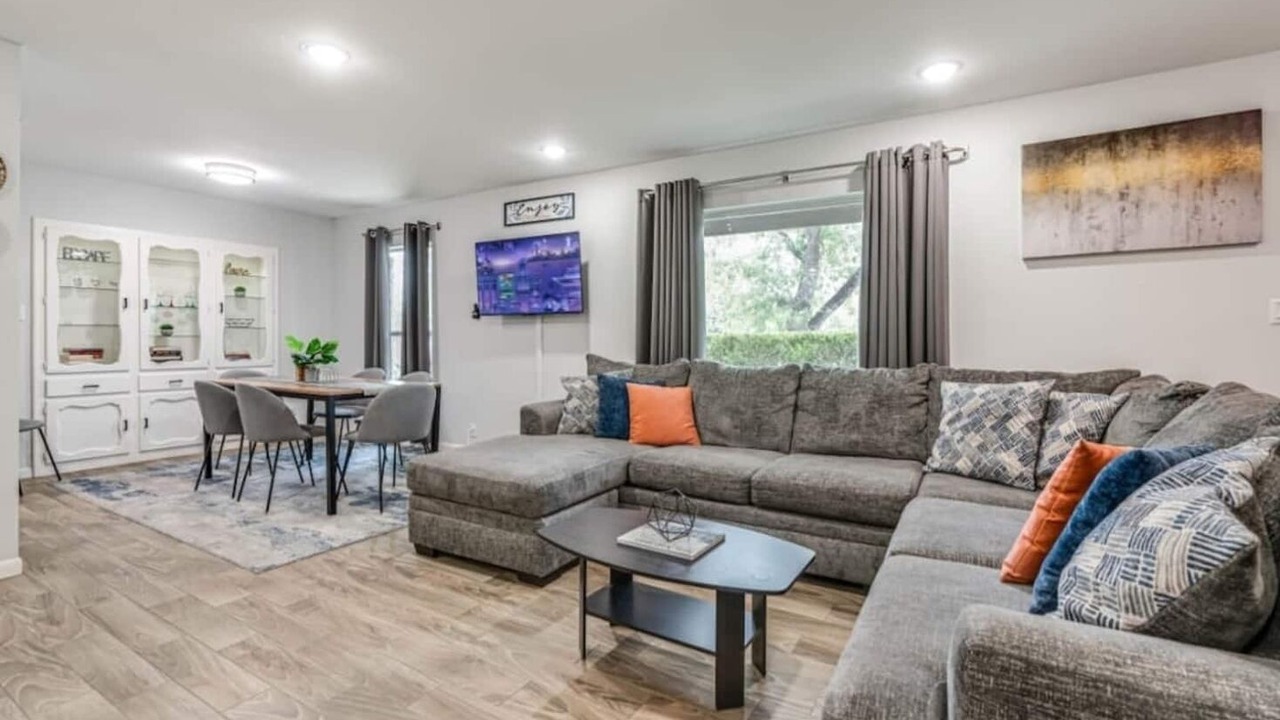 Photo of Livingroom in Wetmore