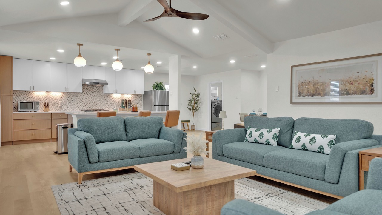 Photo of Livingroom in Irving
