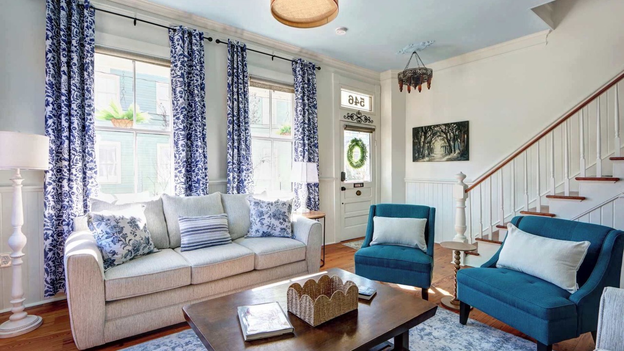 Photo of Livingroom in Beach Institute