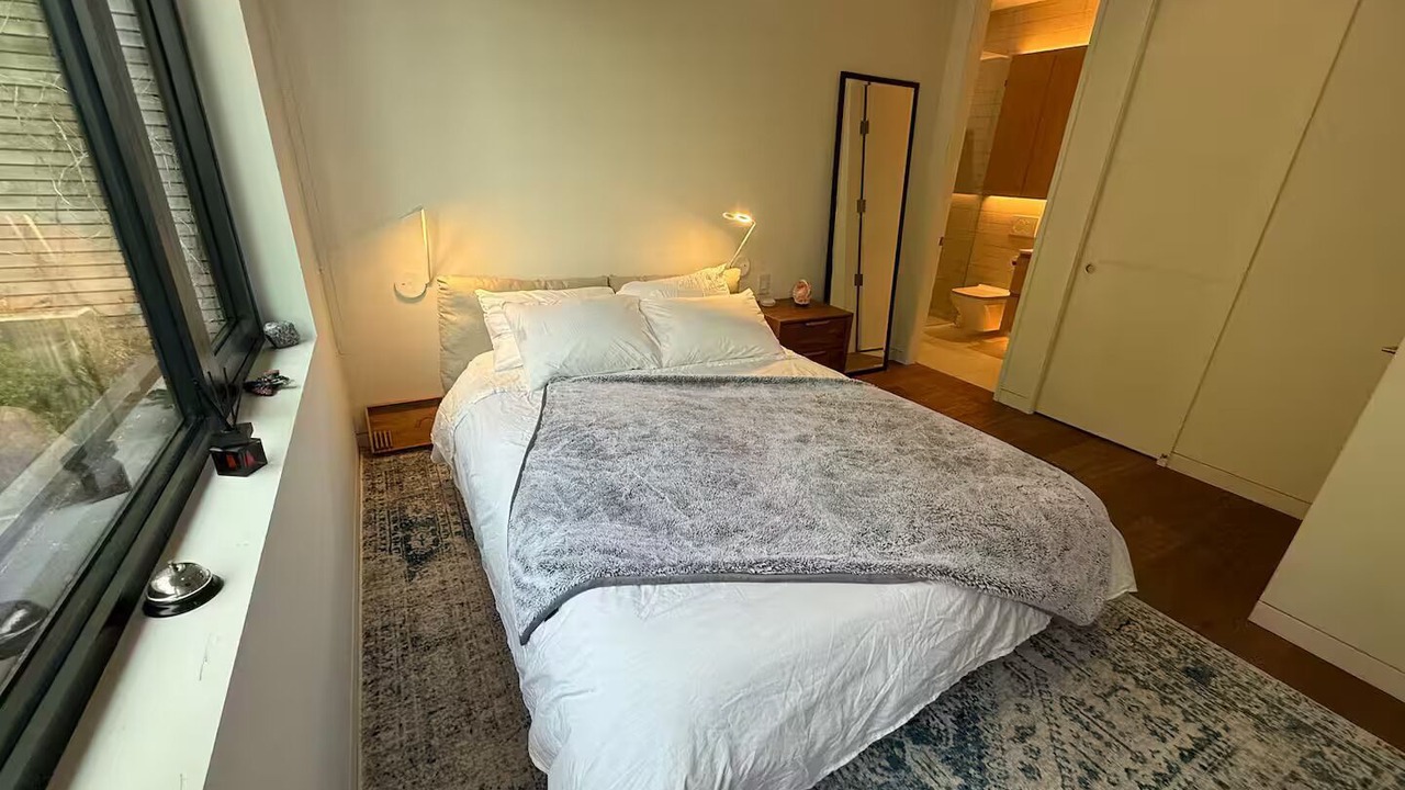 Photo of Bedroom in Upper Lonsdale