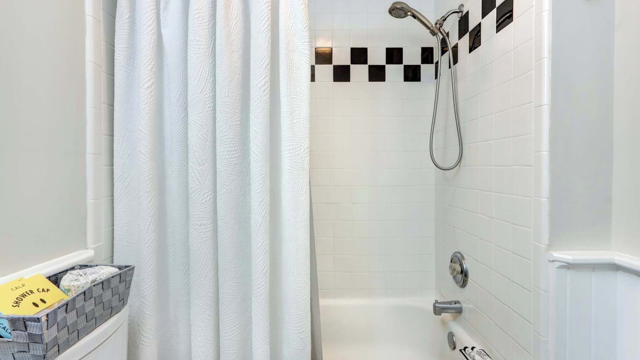 Photo of Bathroom in Beach Institute