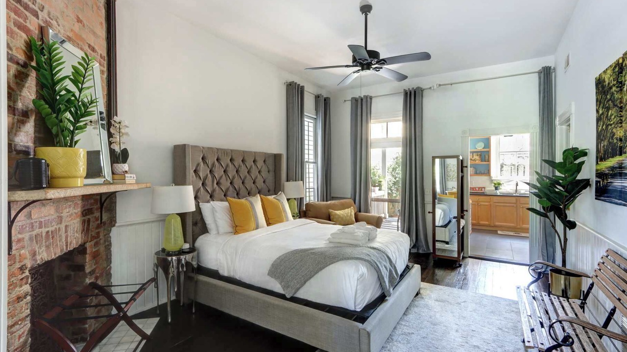 Photo of Bedroom in Beach Institute