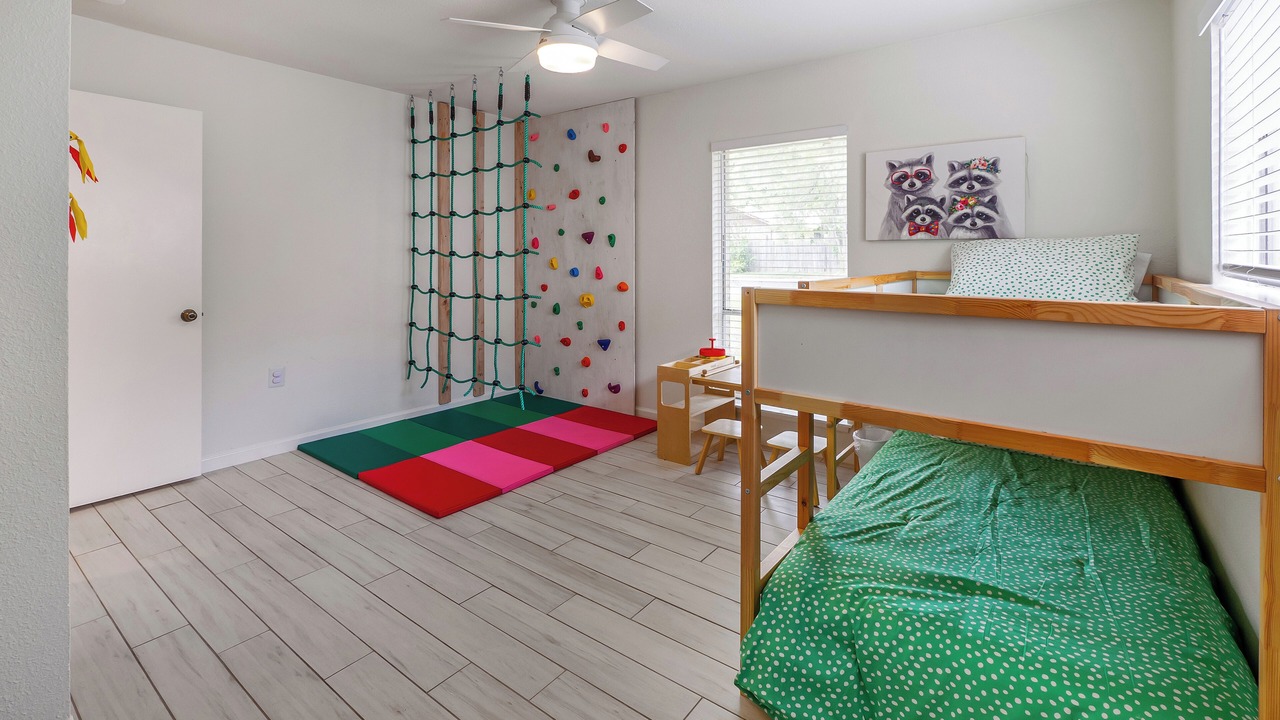 Photo of Bedroom in Live Oak