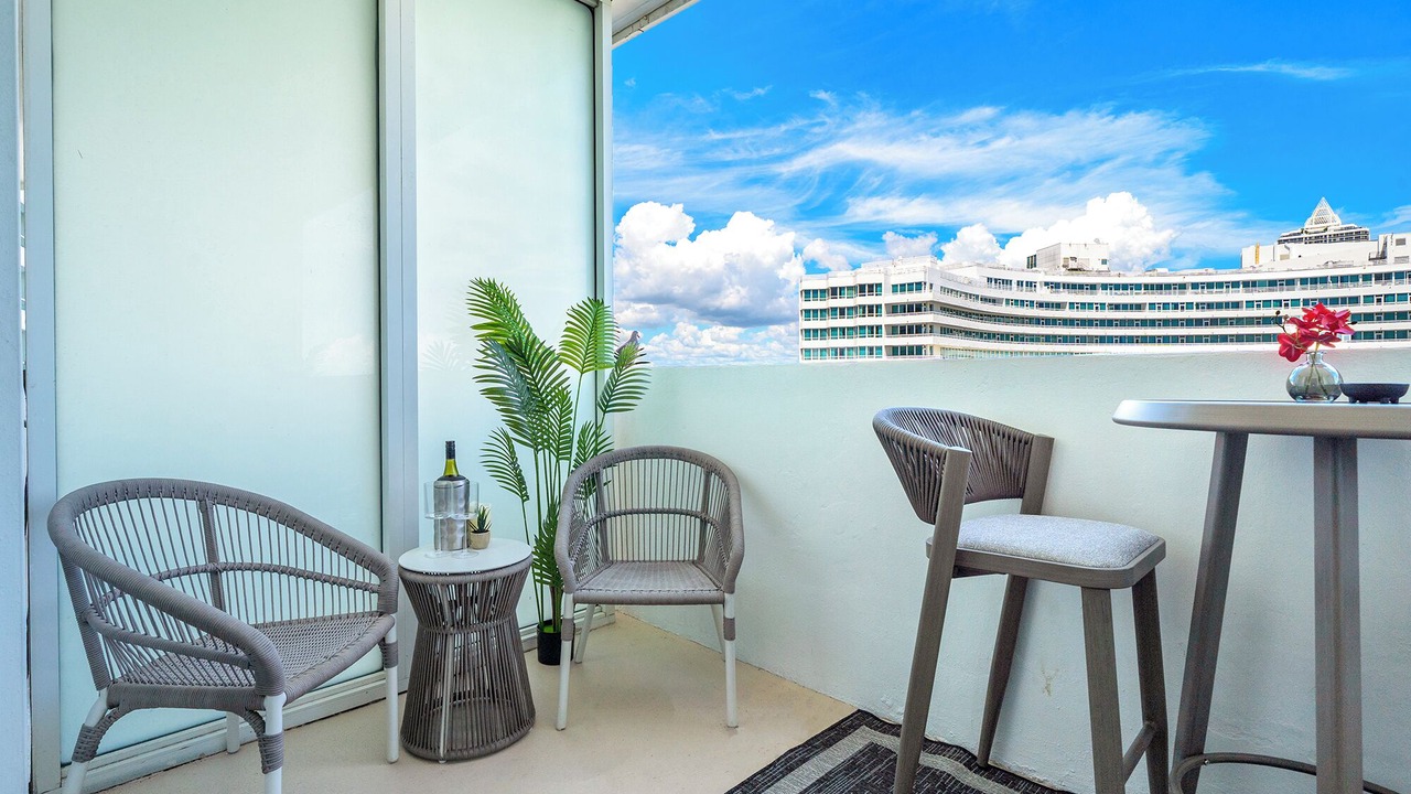 Photo of Outdoor in Mid Beach