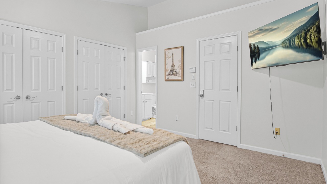 Photo of Bedroom in Midtown