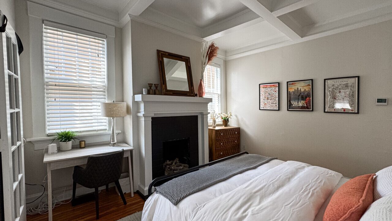 Photo of Bedroom in Midtown