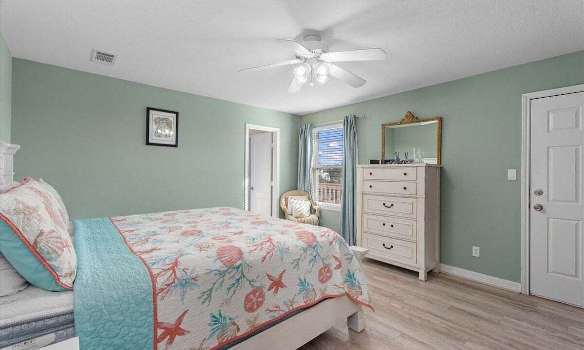 Photo of Bedroom in Terramar Beach