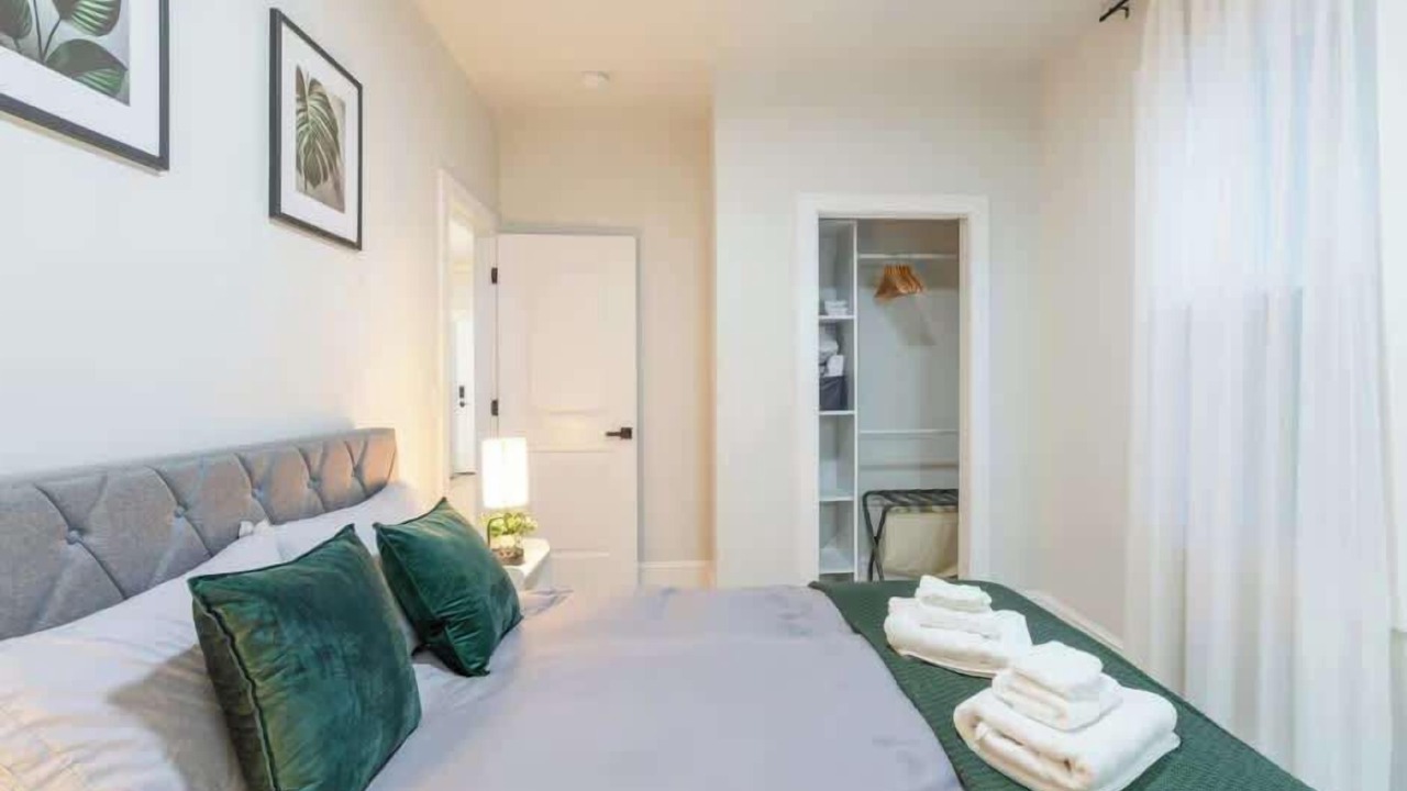 Photo of Bedroom in McGinley Square