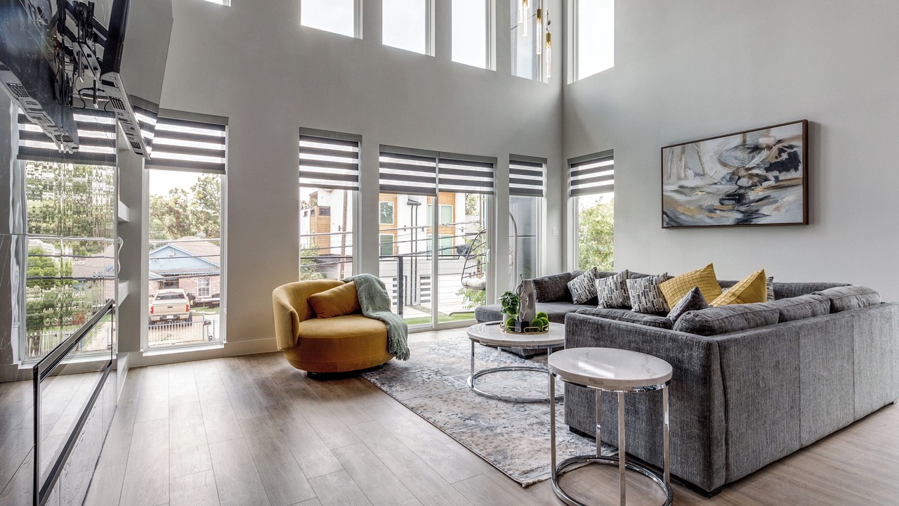 Photo of Livingroom in West Dallas