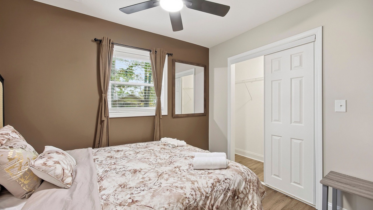 Photo of Bedroom in East Point