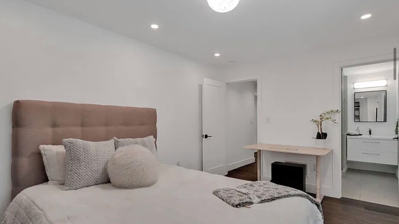 Photo of Bedroom in Maple Leaf