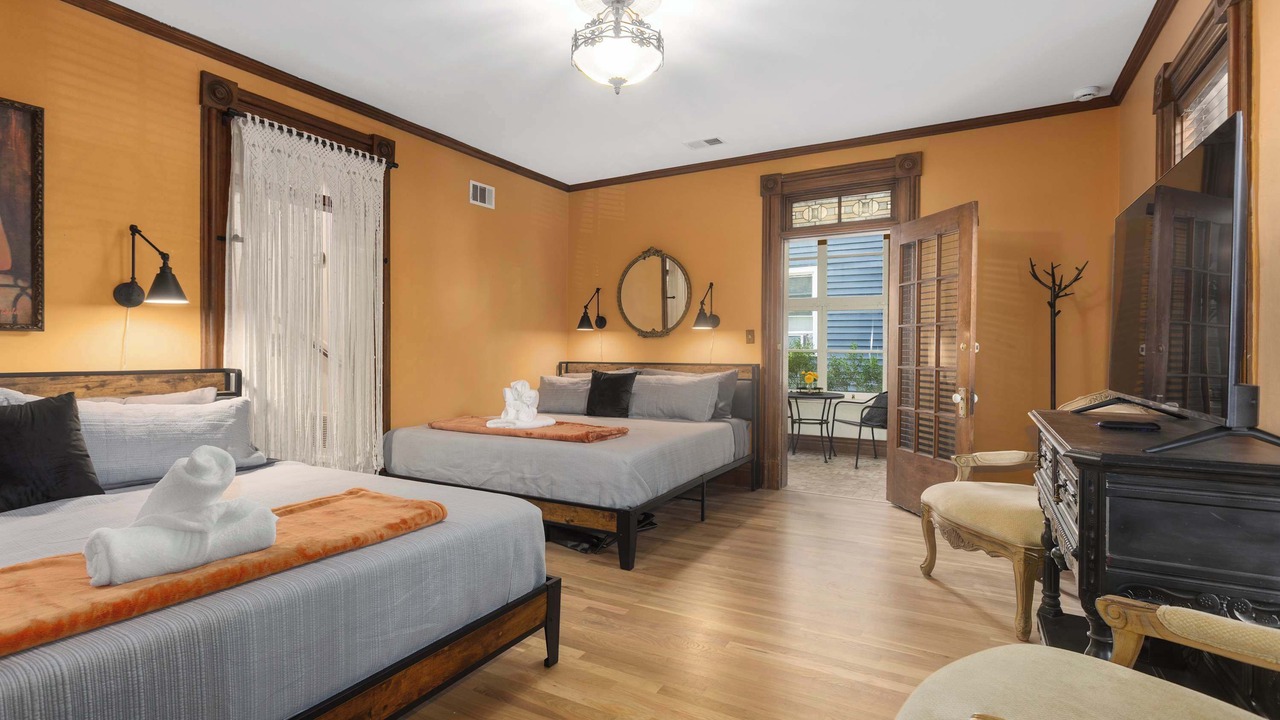 Photo of Bedroom in Parkville
