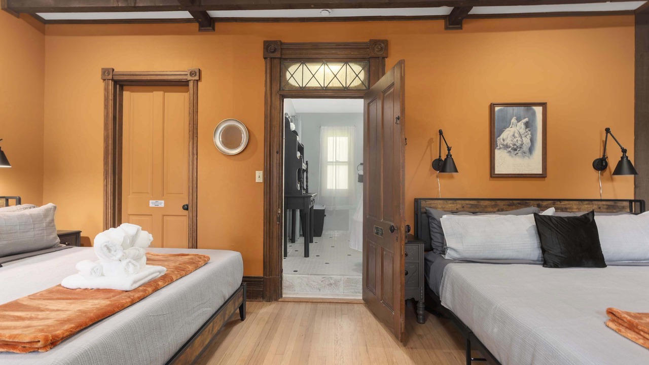 Photo of Bedroom in Parkville