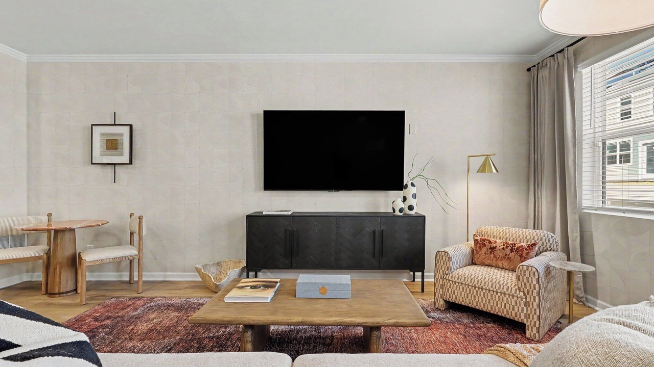Photo of Livingroom in East Side