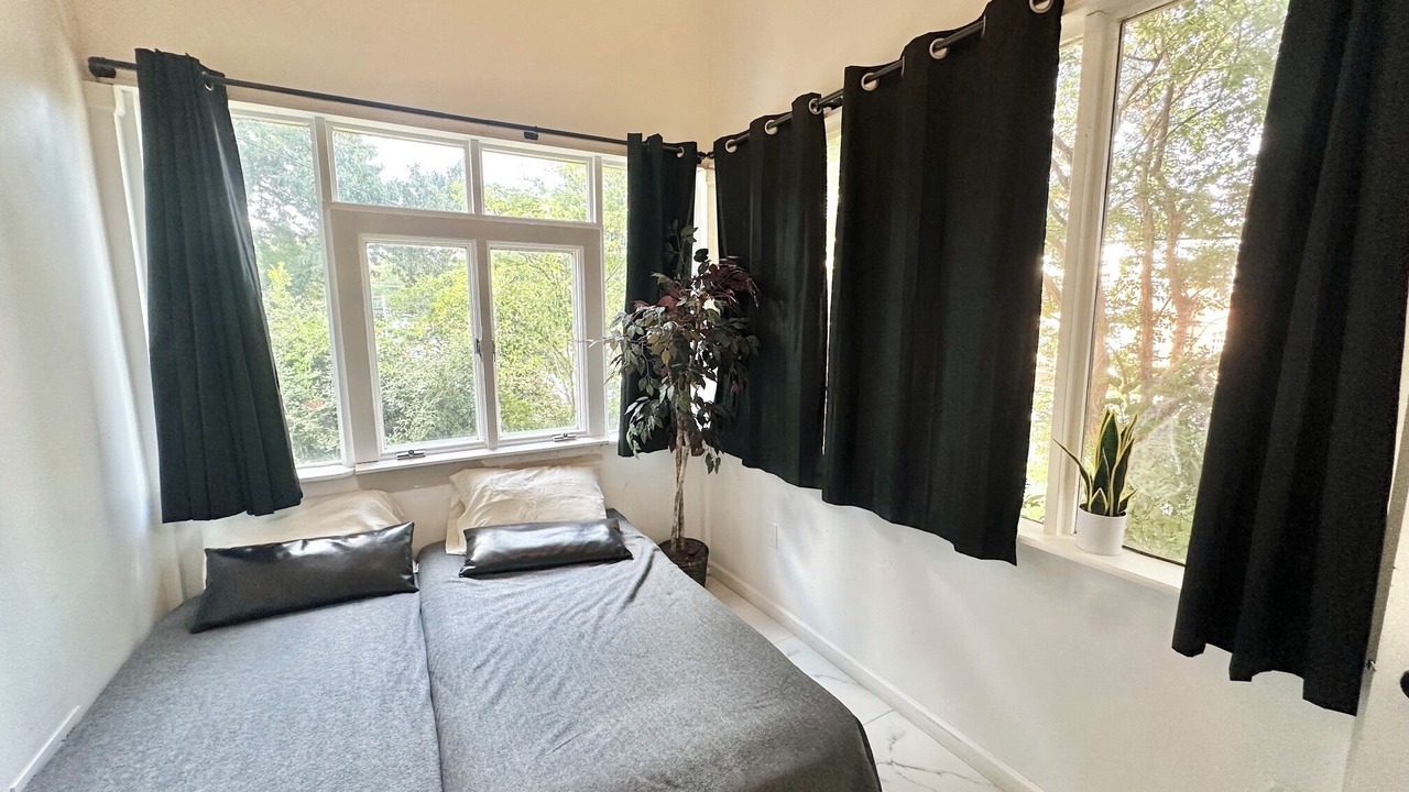 Photo of Bedroom in East Lake