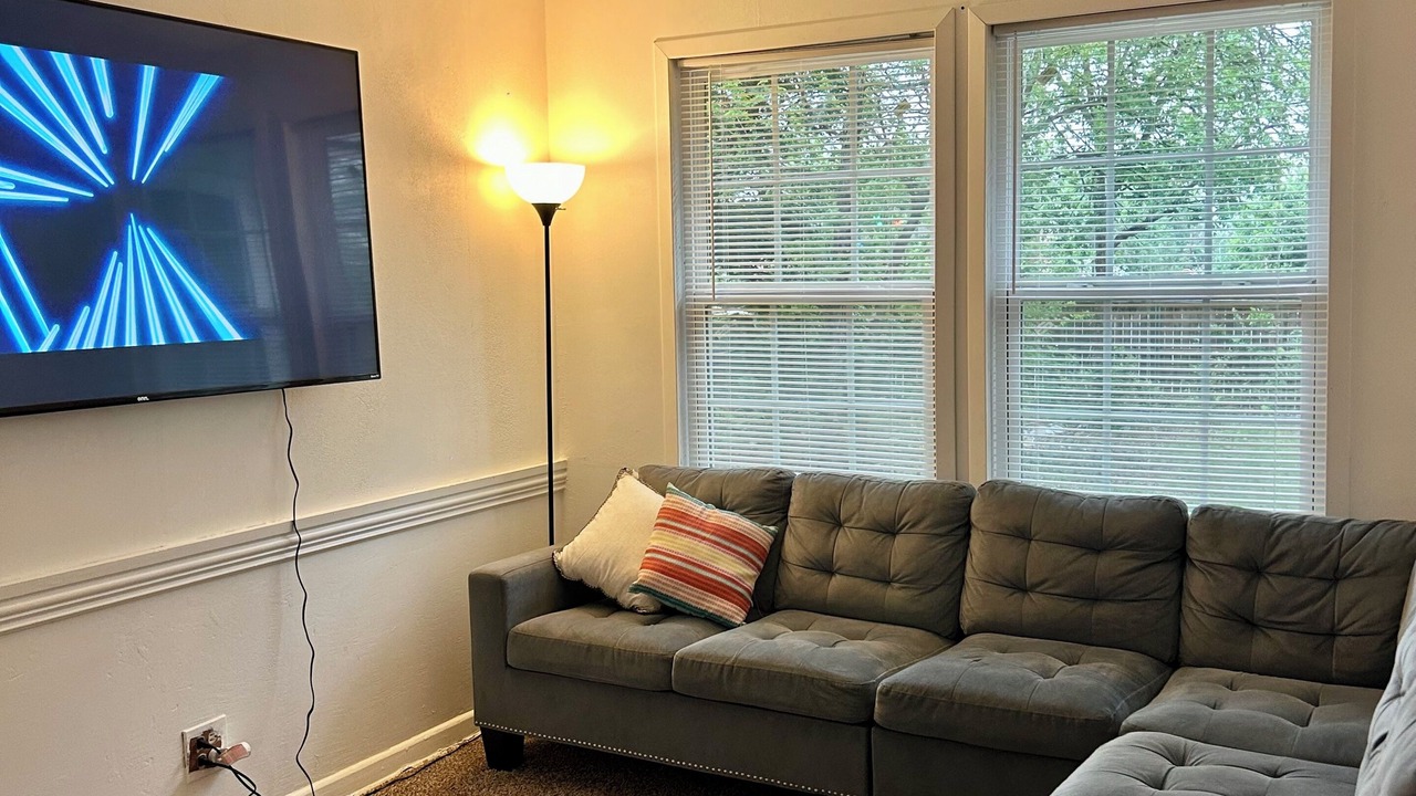 Photo of Livingroom in Northwest Los Angeles Heights