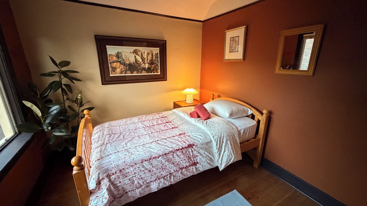 Photo of Bedroom in Riley Park-Little Mountain
