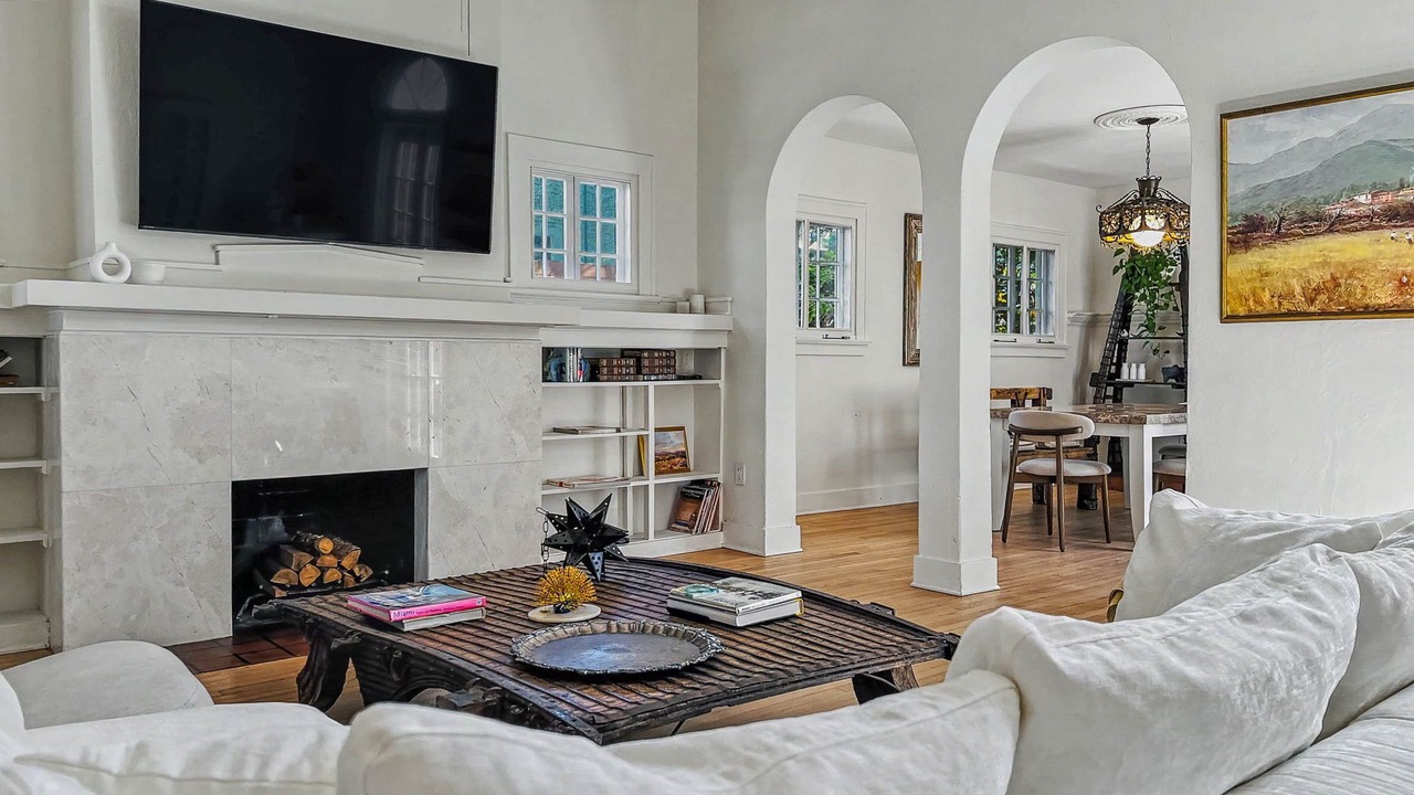 Photo of Livingroom in Northeast Coconut Grove