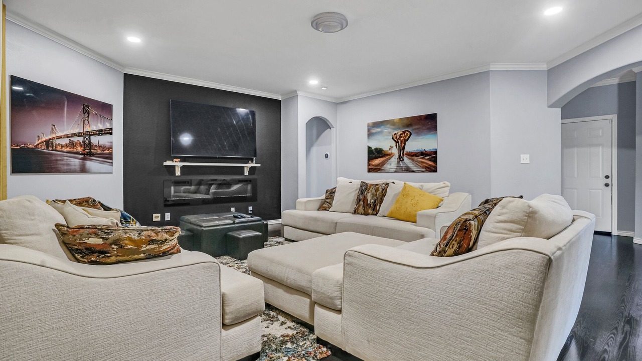 Photo of Livingroom in South Arlington