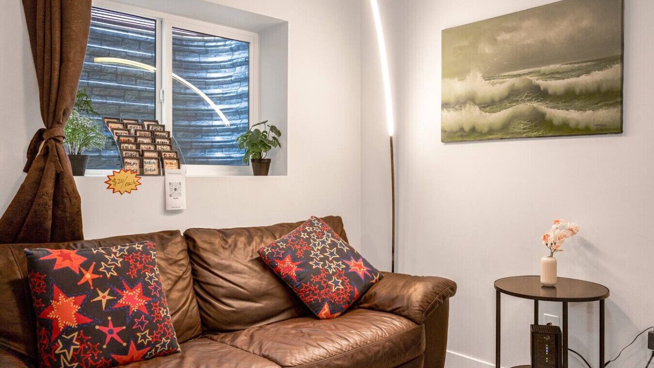 Photo of Livingroom in Willoughby