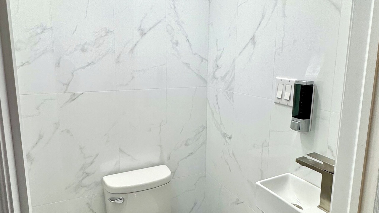 Photo of Bathroom in Oakridge