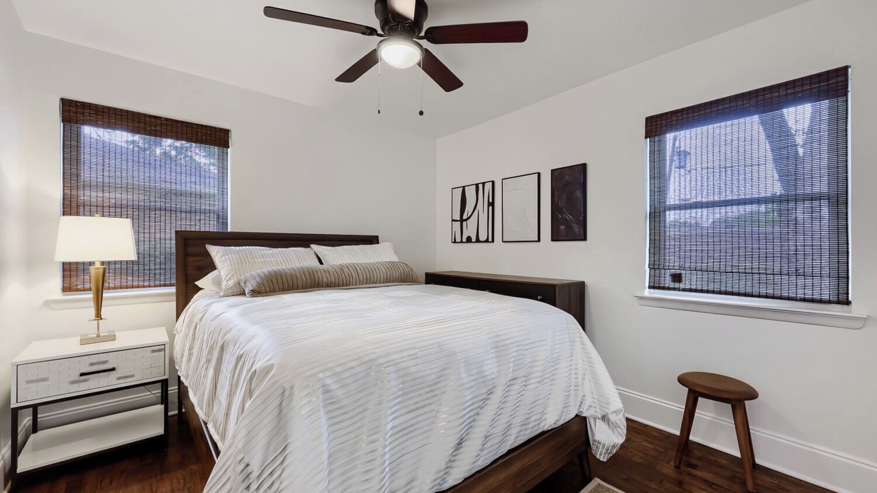 Photo of Bedroom in Farmers Branch