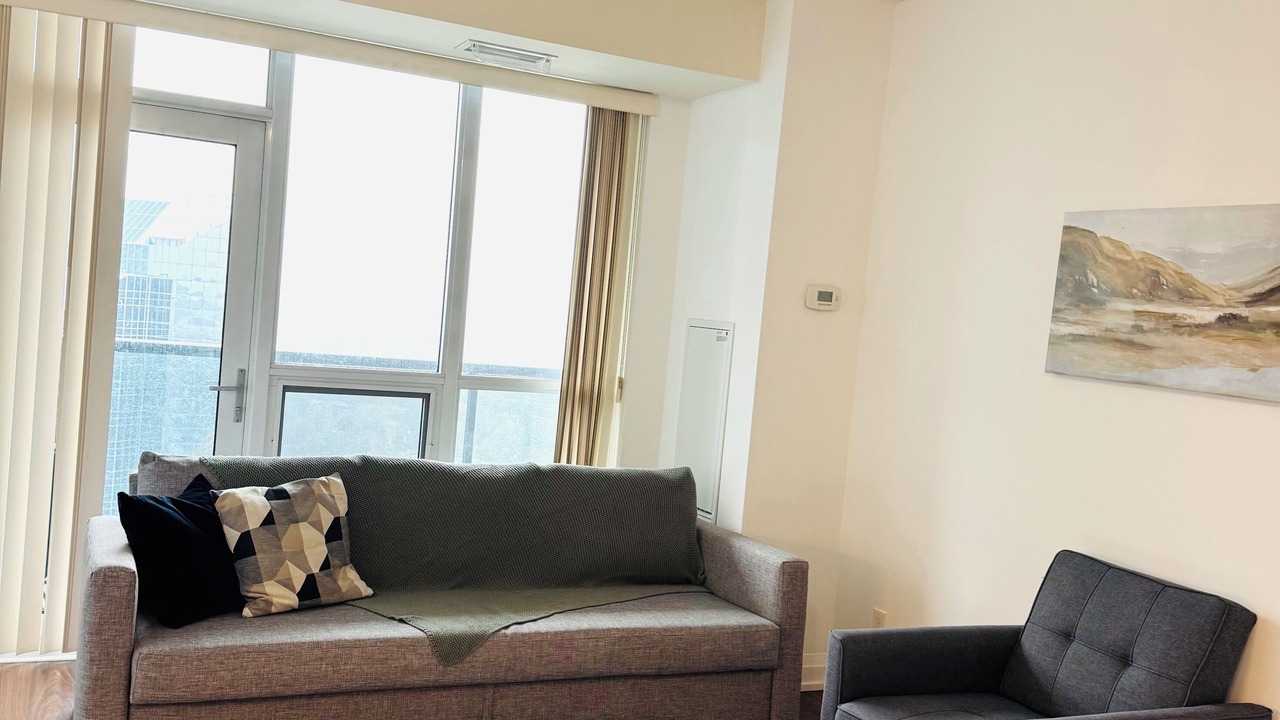 Photo of Livingroom in Willowdale