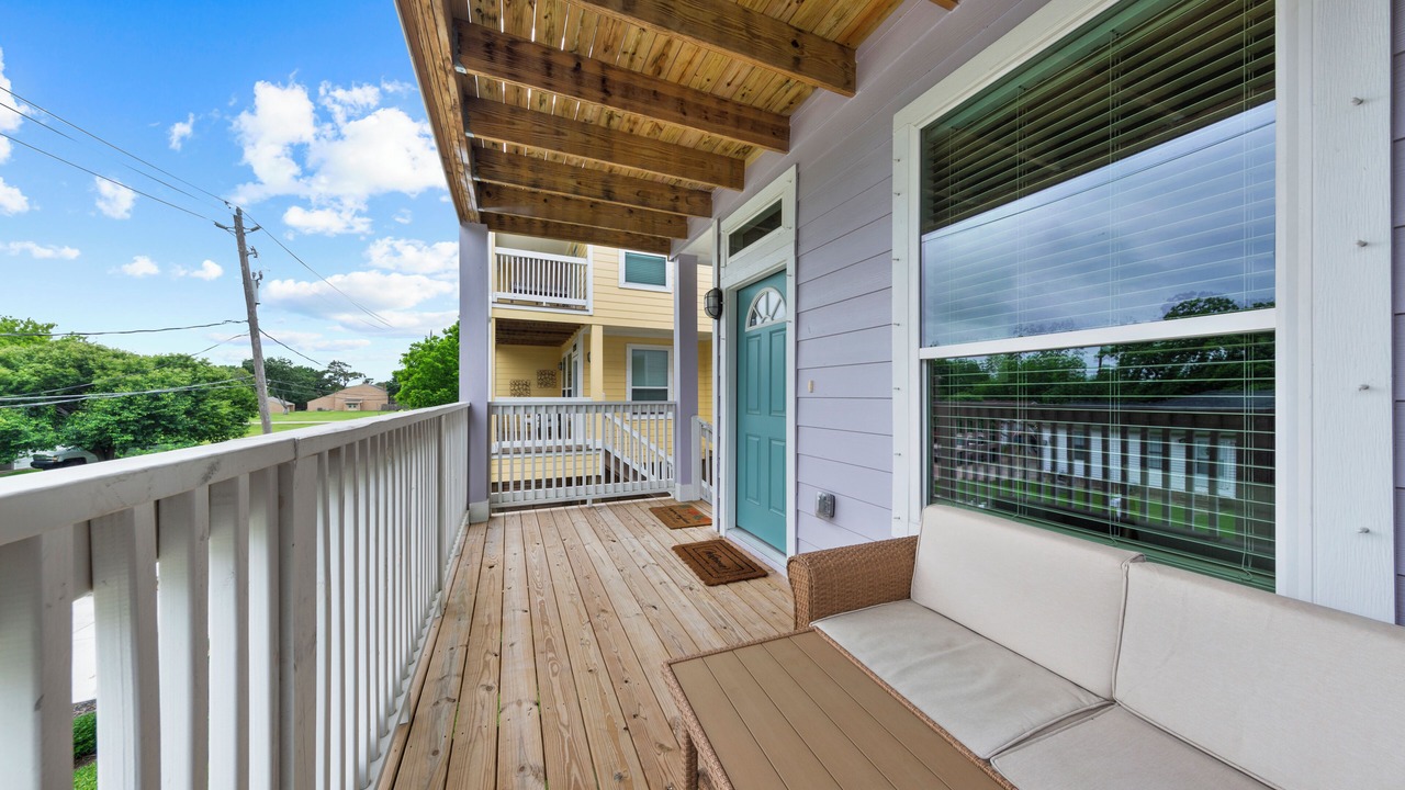 Photo of Patio Balcony in La Porte