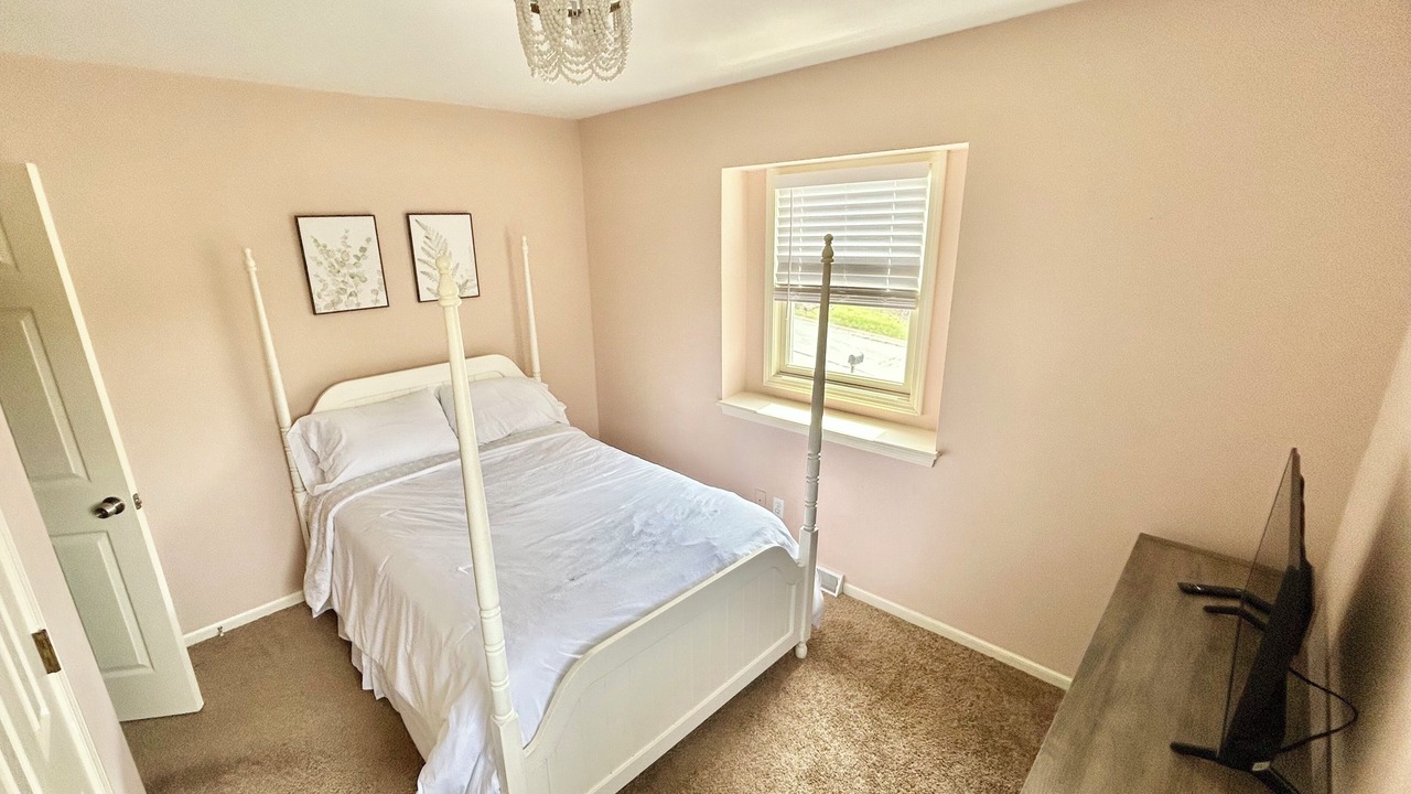 Photo of Bedroom in Parkville
