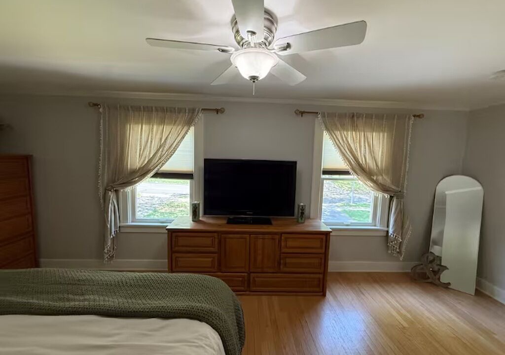 Photo of Bedroom in South Kansas City