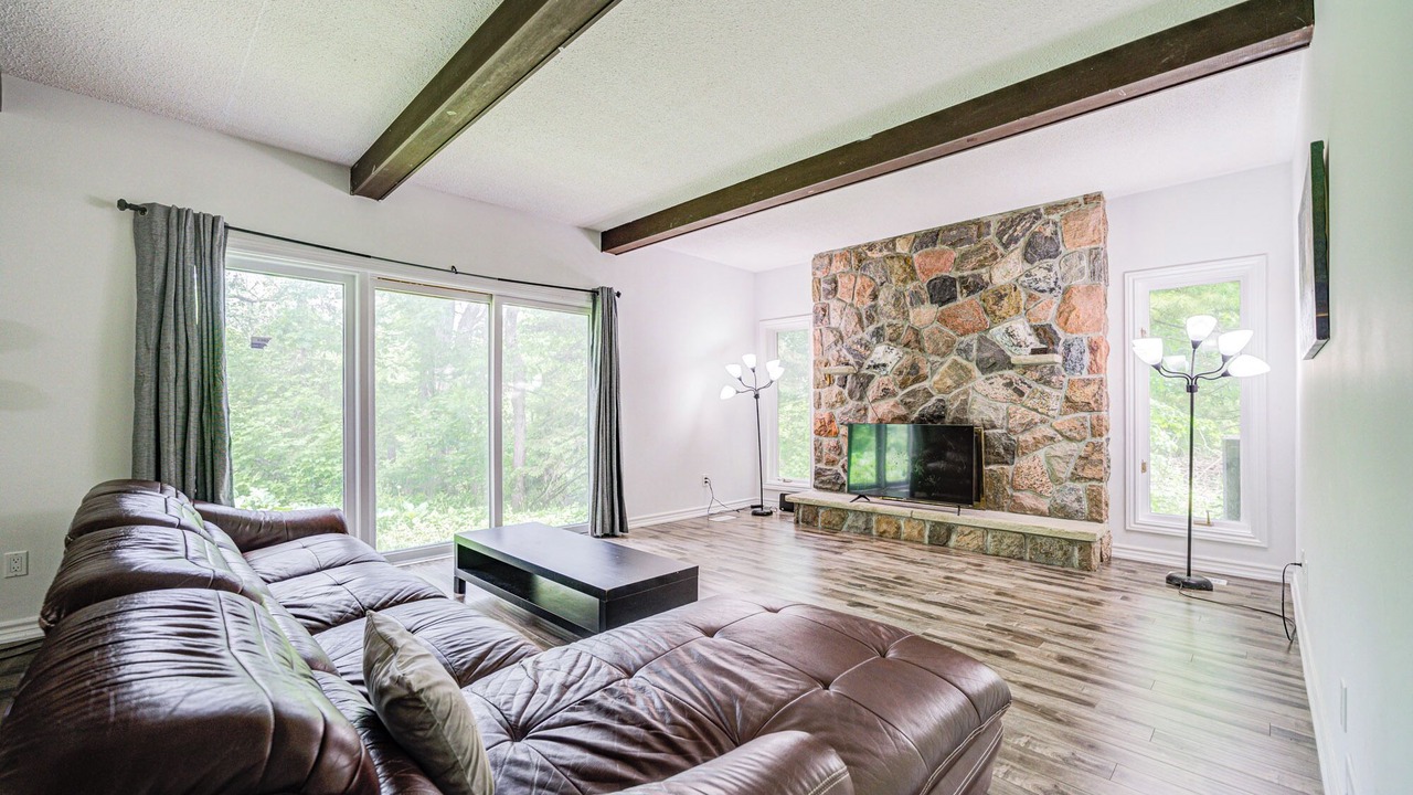 Photo of Livingroom in Markham