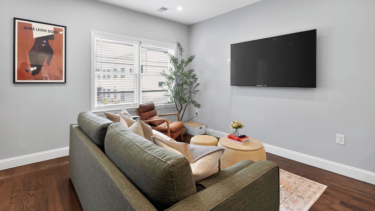 Photo of Livingroom in The Heights