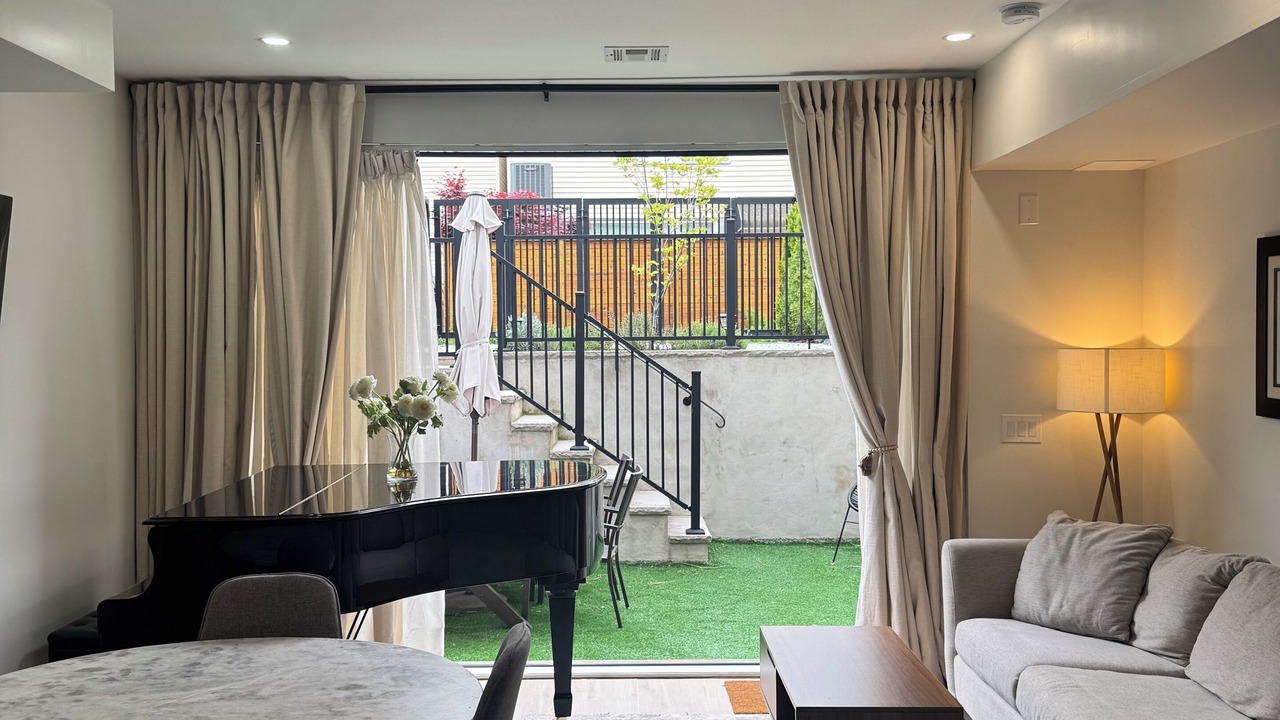 Photo of Livingroom in The Village
