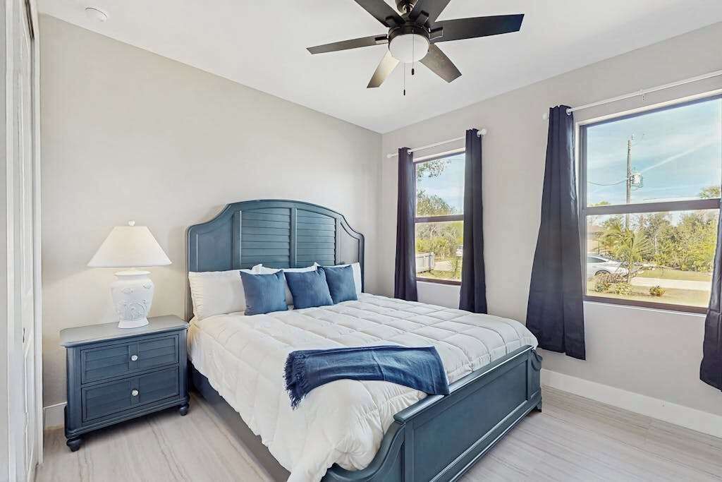 Photo of Bedroom in Rotonda Lakes