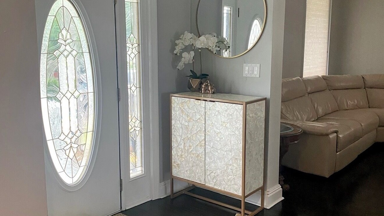 Photo of Livingroom in Lyndhurst