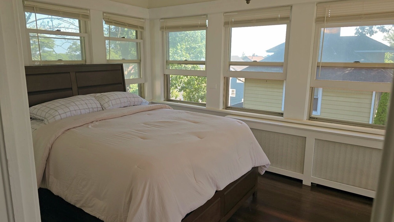Photo of Bedroom in Belleville