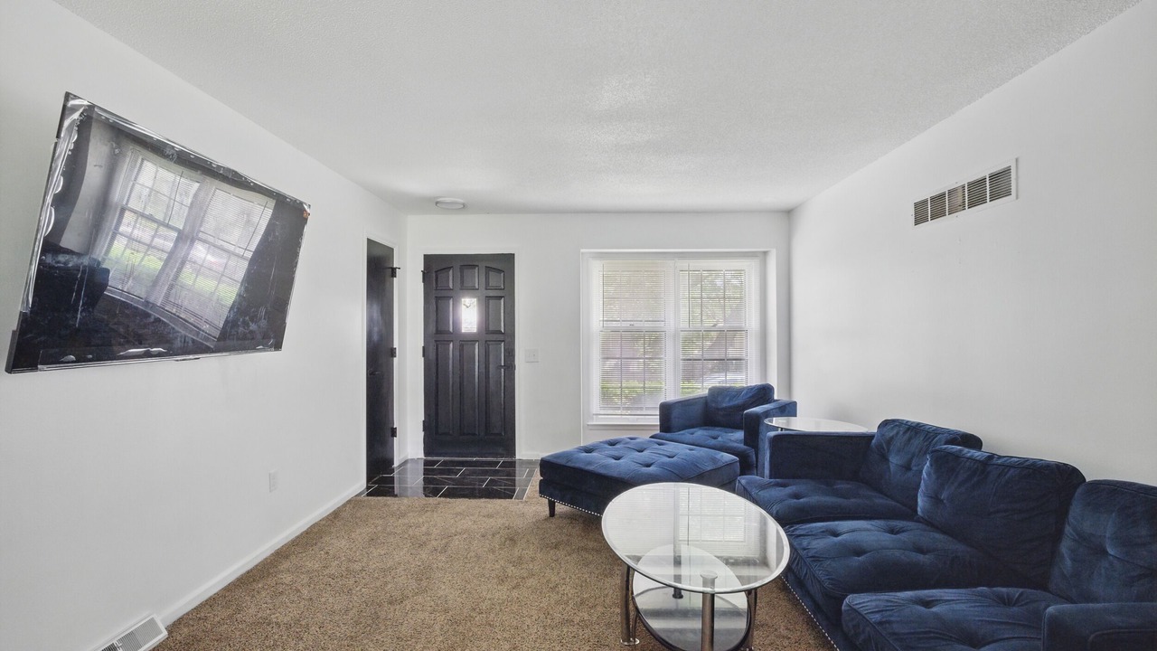 Photo of Livingroom in South Kansas City