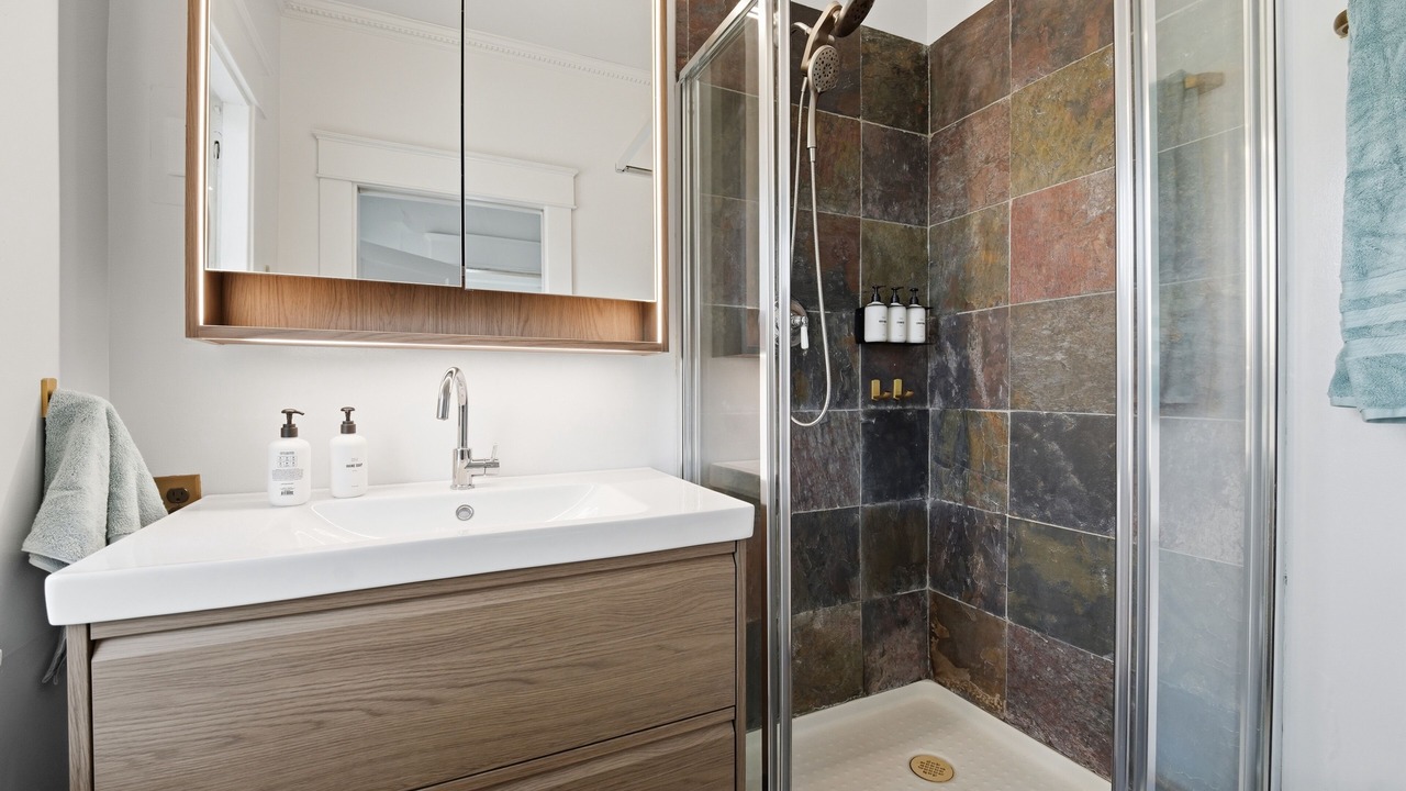 Photo of Bathroom in Rosedale