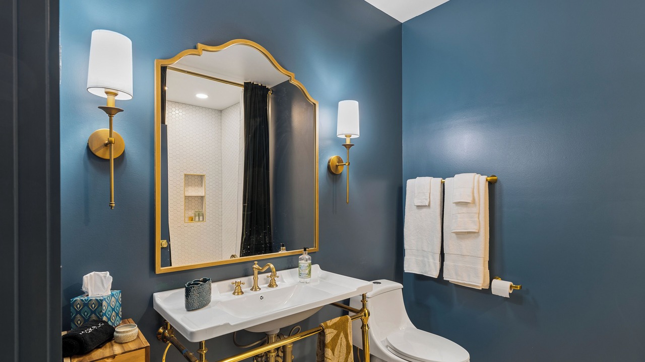 Photo of Bathroom in Poncey-Highland