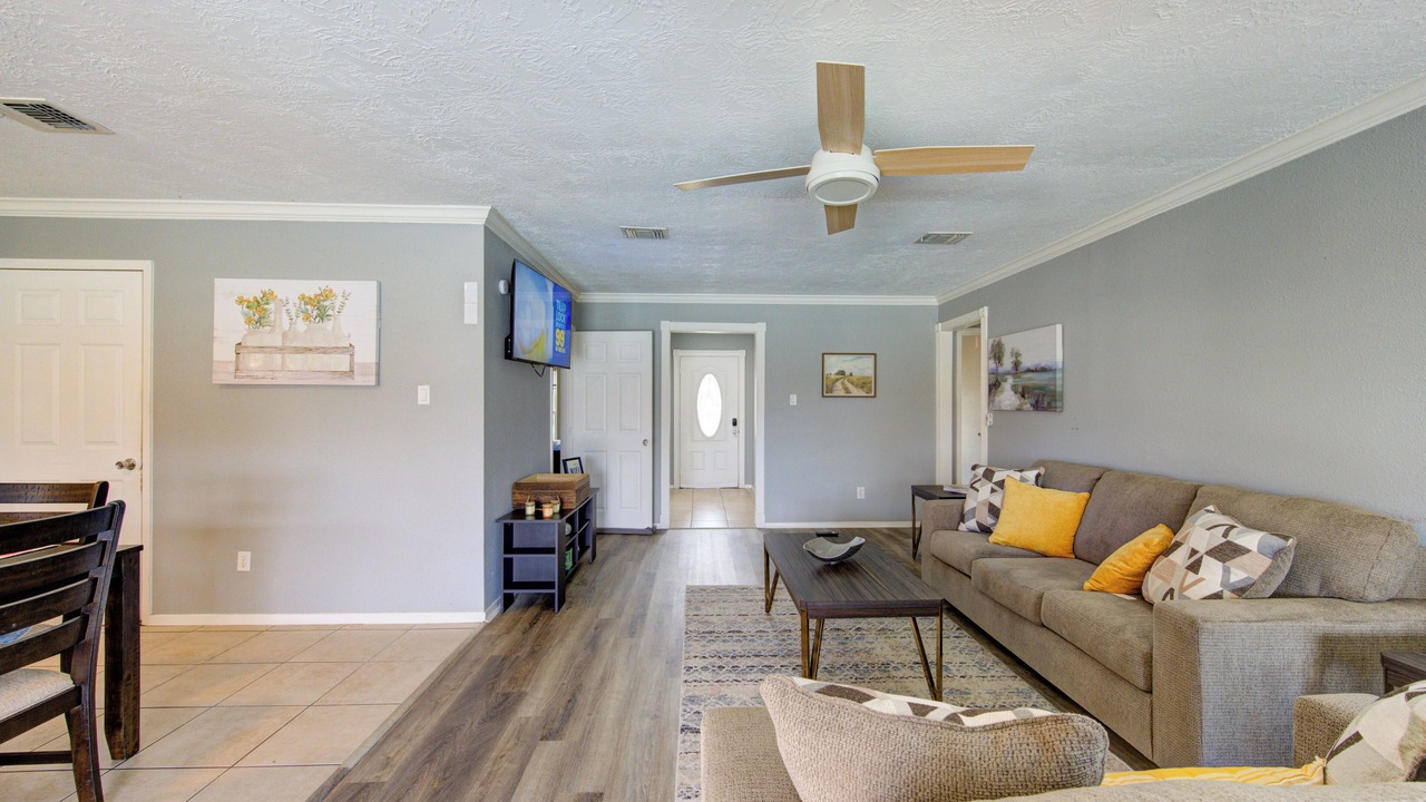 Photo of Livingroom in La Porte
