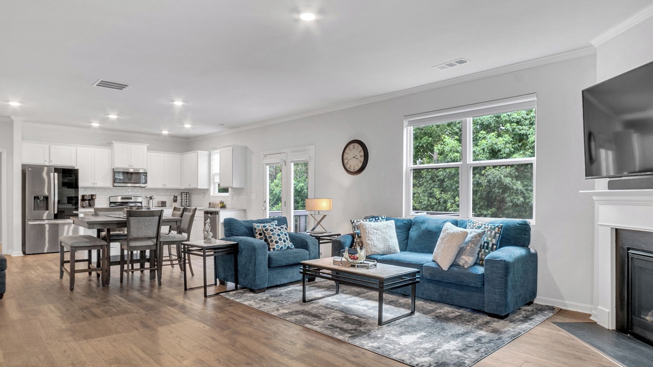 Photo of Livingroom in Cliftondale