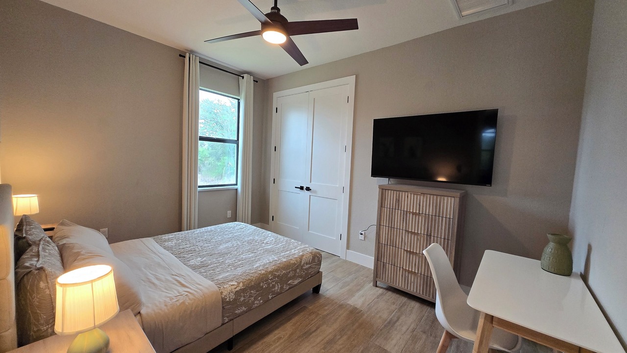 Photo of Bedroom in Englewood East
