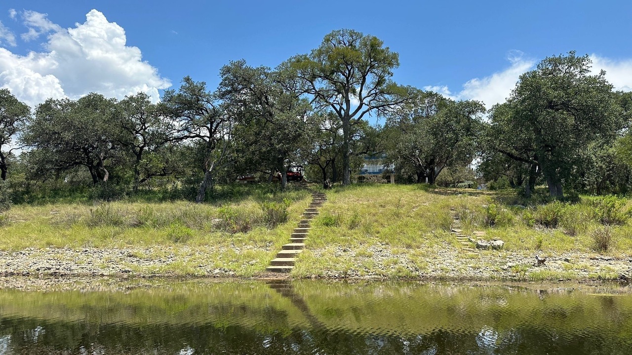 Photo of Outdoor in Oatmeal